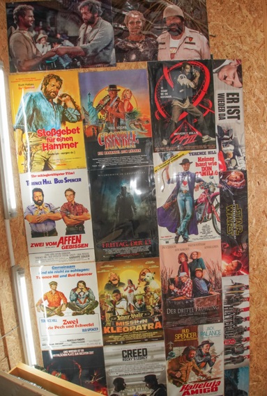 verschiedene_Poster